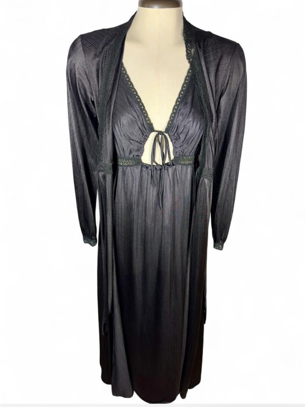 Vintage Miss Elaine Black Lace Peignoir Nightgown Robe Set 70’s